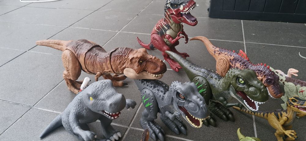 Brinquedos dinossauros