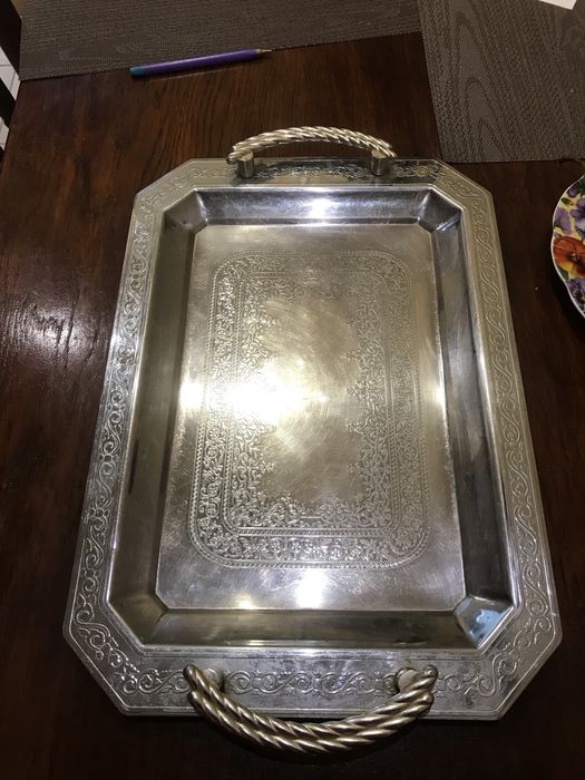 Піднос металевий