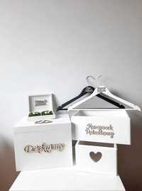 Zestaw dekoracji ślubnych Pudełko na koperty obrączki wieszaki wesele