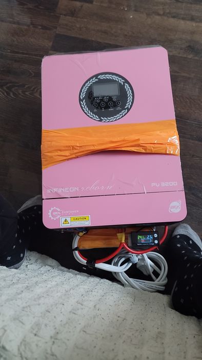 Зарядная станция 3000 ватт/час Мощность 3200/6000