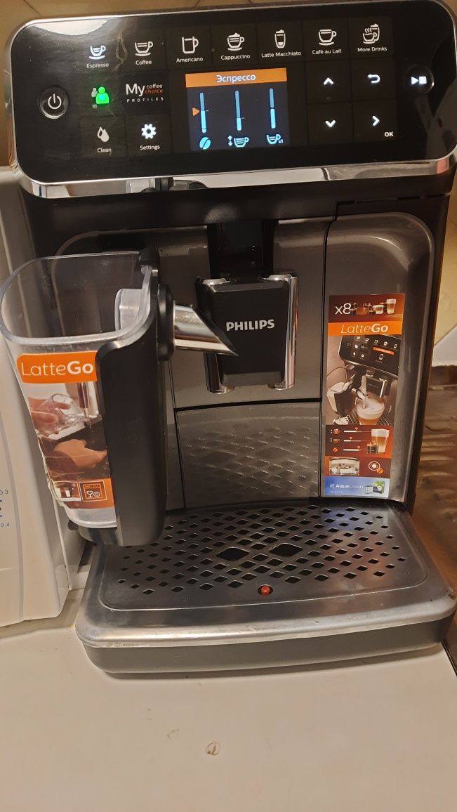 Кавомашина Philips 4300