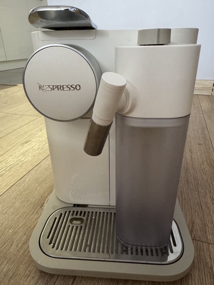Ekspres kapsułkowy Nespresso