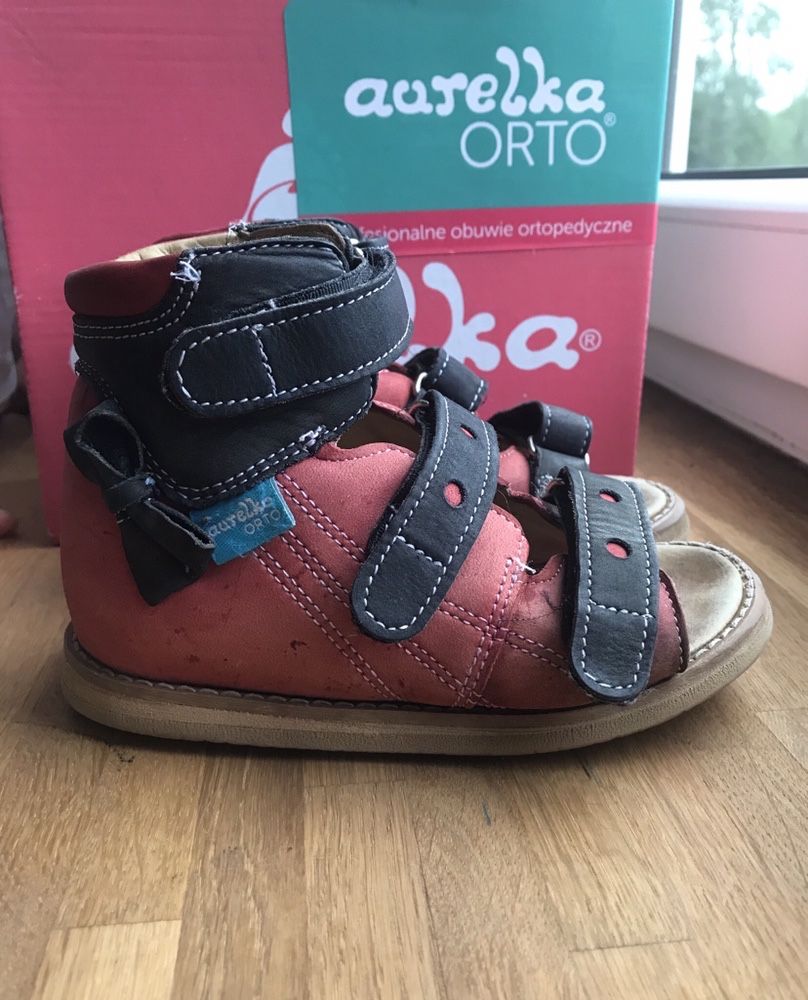 Buty ortopedyczne Aurelka Orto rozmiar 24 klin przyśrodkowy 7 mm