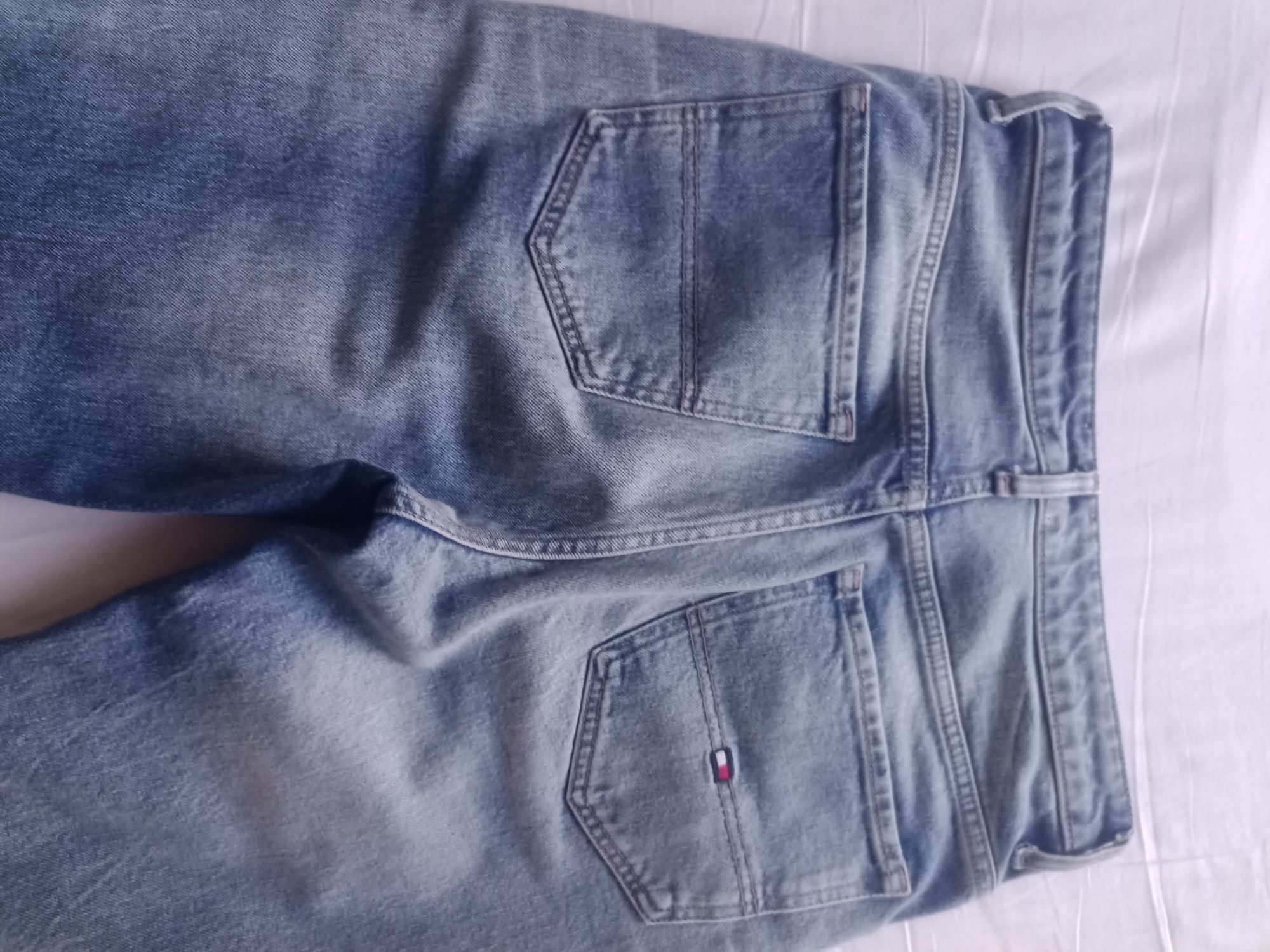 20€ Jeans Tommy Hilfiger mulher