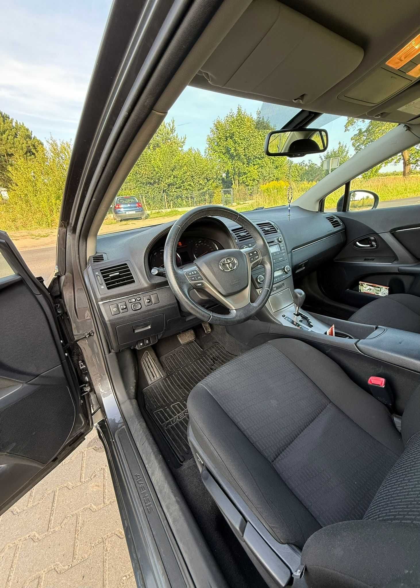 Toyota Avensis - stan bdb drugi właściciel niski przebieg