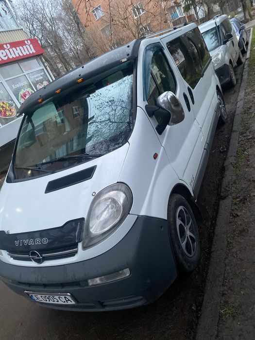 Продам бус Opel Vivaro 2005