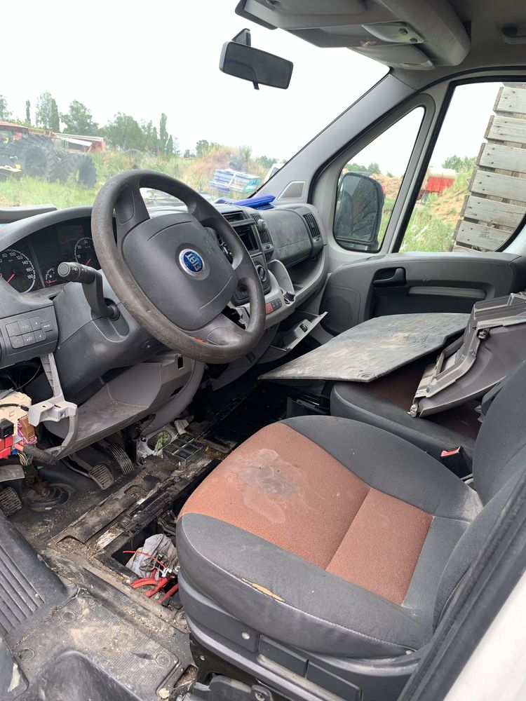 Fiat dukato uszkodzony karoseria