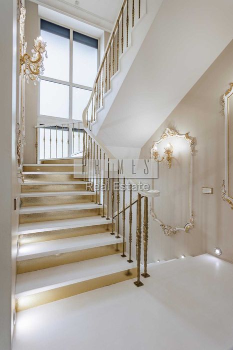 Продажа дома 333м2, ул. Локомотивная, Батыева гора, Соломенка