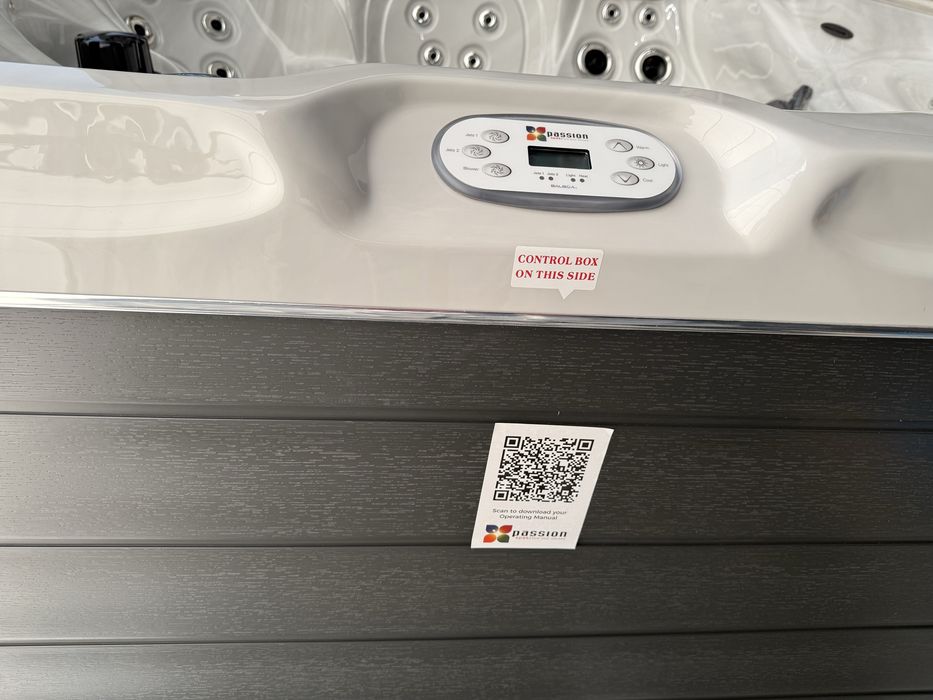 Wanna z hydromasażem Jacuzzi Passion Spas Solace