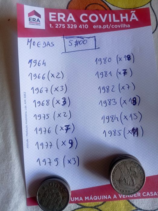 Conjunto de moedas antigas