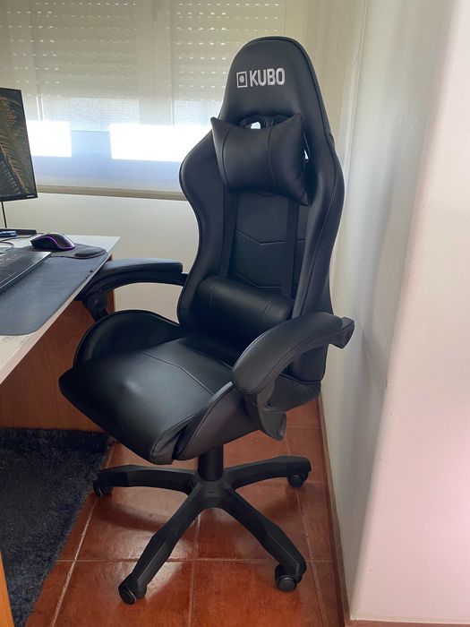 Cadeira Gaming KUBO Preta (Até 130 kg - Elevador a Gás Classe 3)