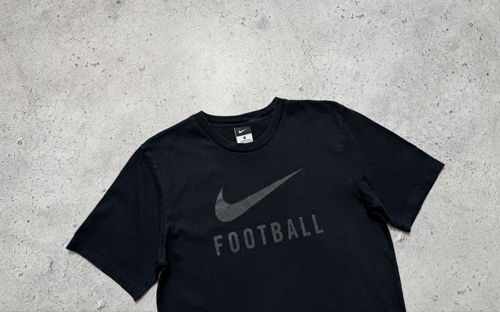 Мужская Футболка Nike Big Swoosh Football Оригинал Черная S-M Drill