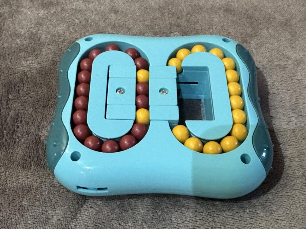 Головоломка антистресс антистрес Magic Bean Cube