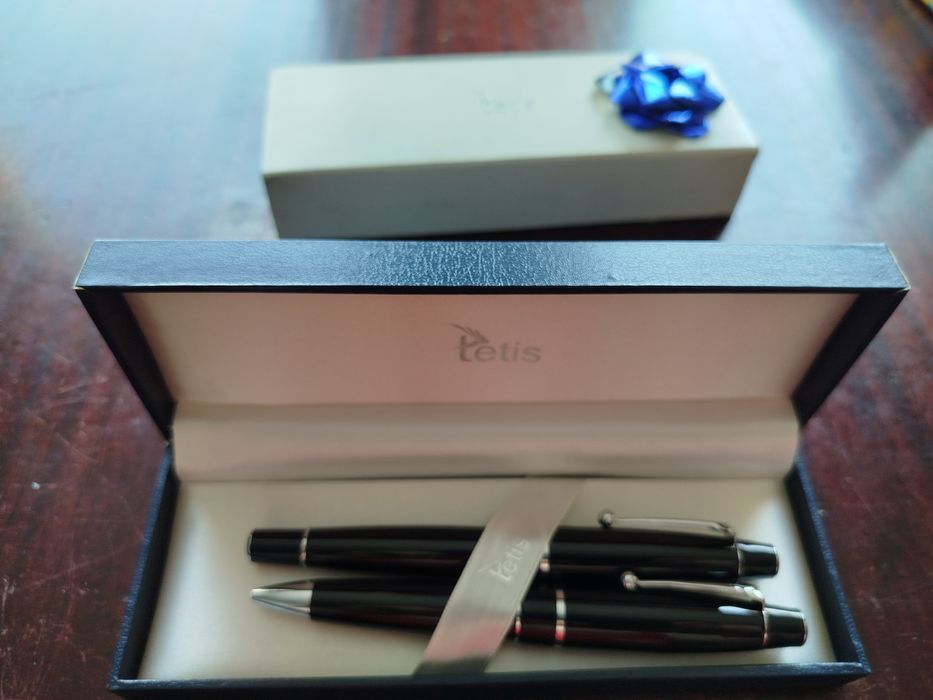 Pióro wieczne i długopis Tetis