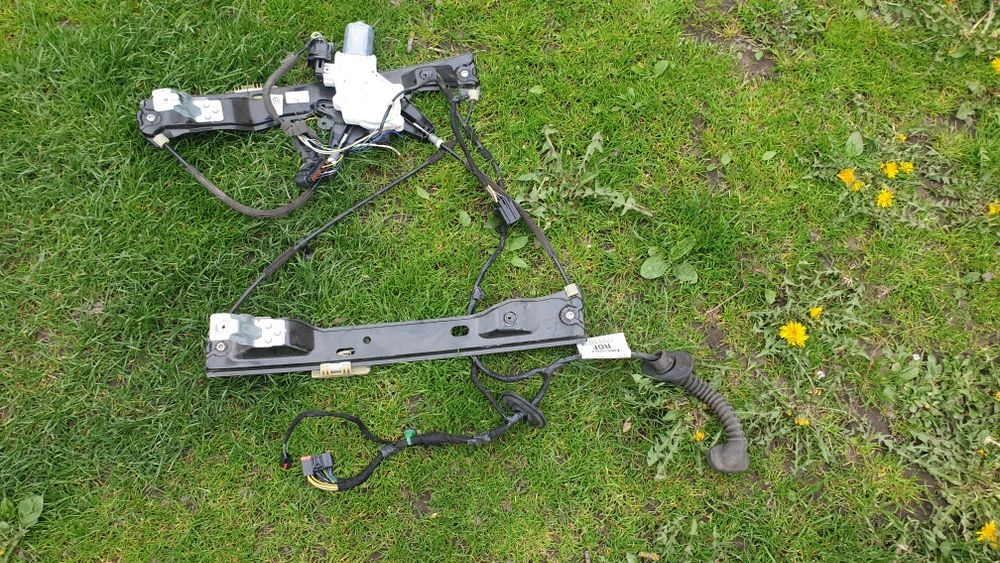 Скло  підйомники до  Ford Focus 2014