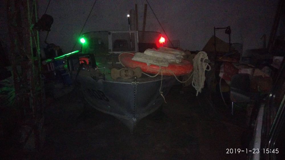 Прогресс 2м моторная лодка.