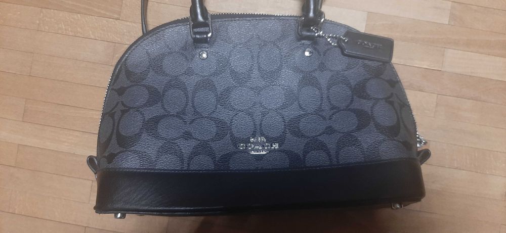 Mala de ombro Coach em pele com padrão canvas Signature cinza e preto