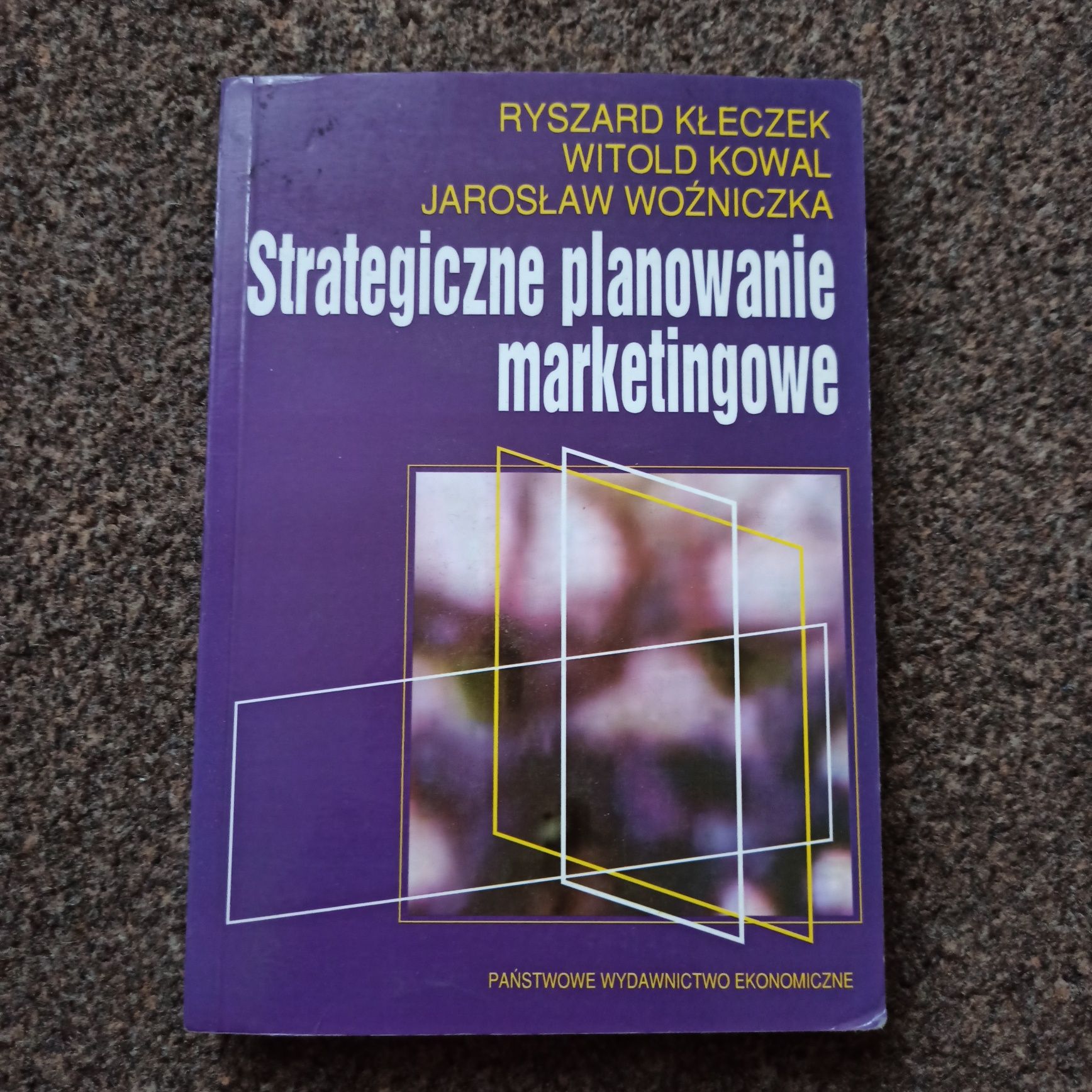 Strategiczne planowanie marketingowe Kłeczek