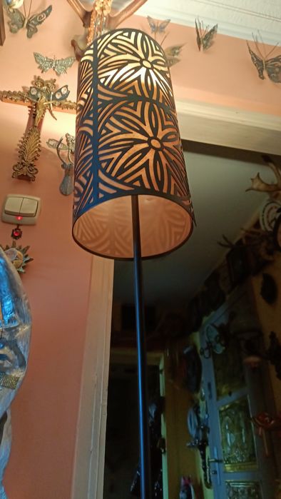 Stara lampa stojąca z PRL