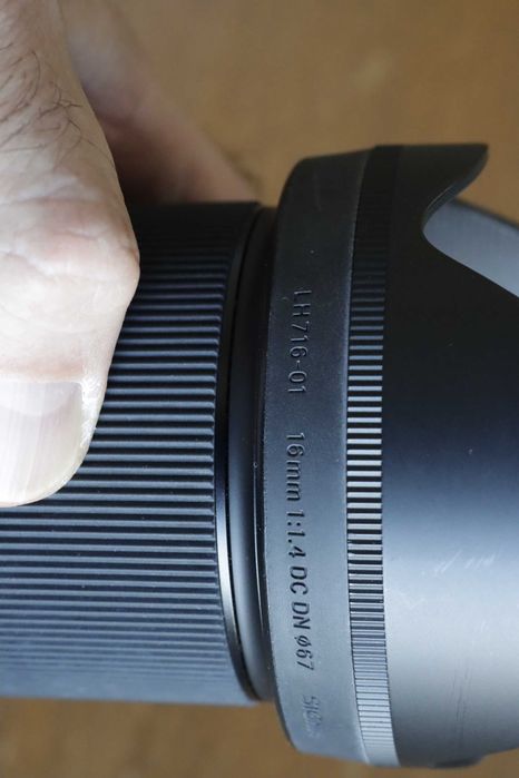 Sigma 16mm f/1.4 DC DN Contemp. (p/ Canon EF-M)