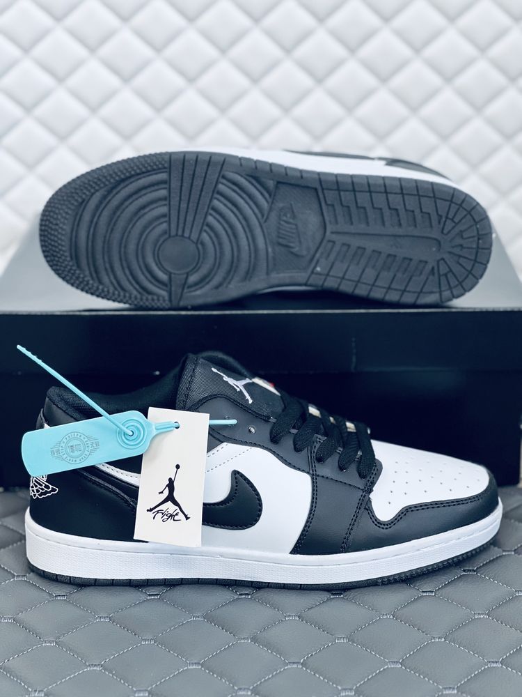 Nike Air Jordan 1 Low кеди чоловічі низькі Найк Джордан чорно-білі
