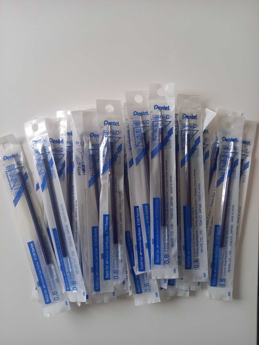 Nowy wkład Pentel KF6-C niebieski
