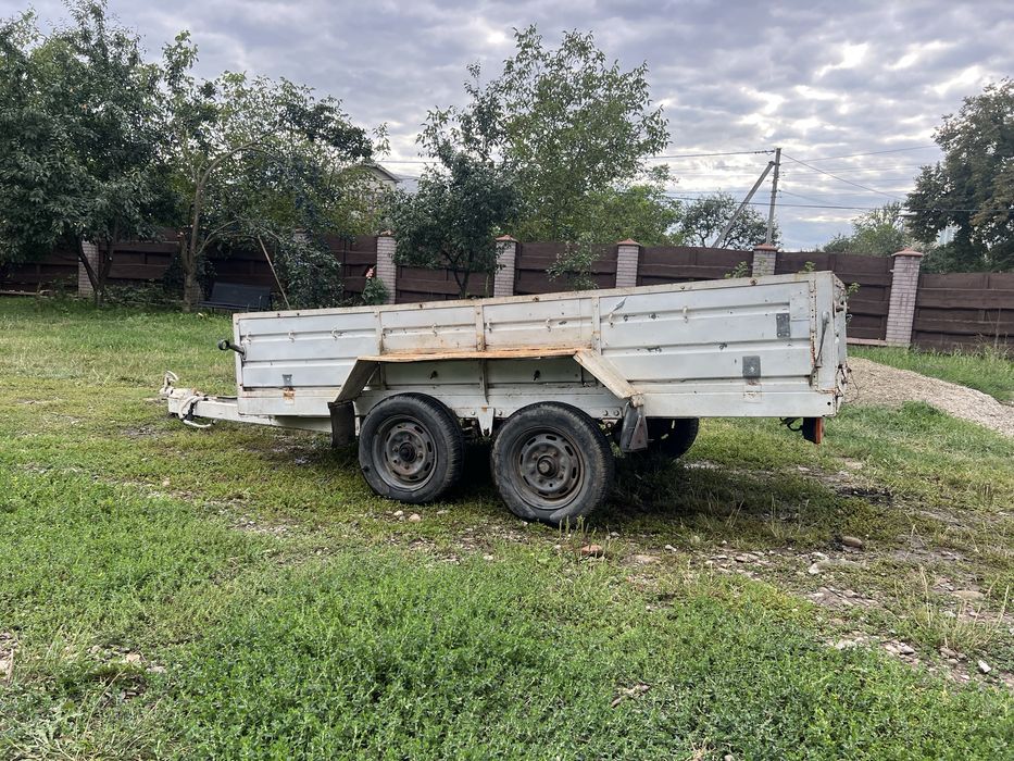 Причеп до автомобілів
