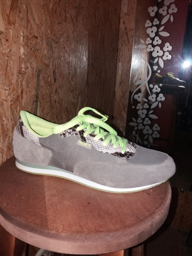 Кроссовки 42, 36,5 ROXY США