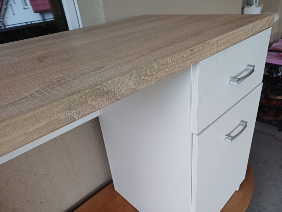 Biurko młodzieżowe