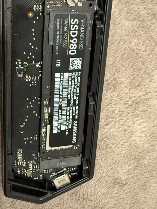 SSD NVme USB 3.2 type c 1 Tb Samsung 980 + Asus Rog Strix Arion