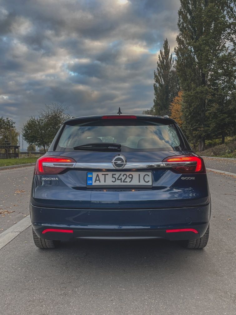 Opel insignia 2014 (грудень)