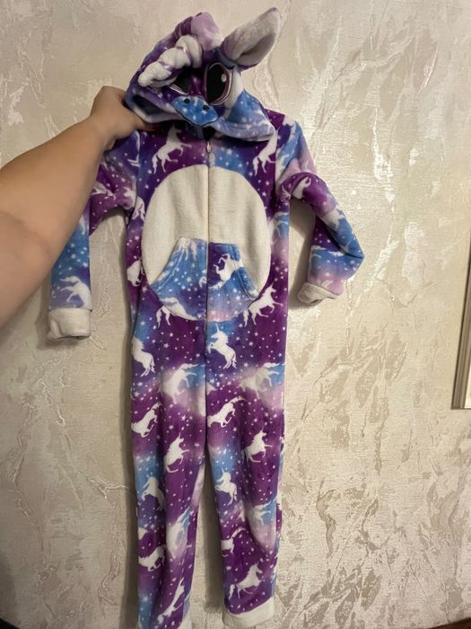 Кенгурумі єдиноріг для дівчинки