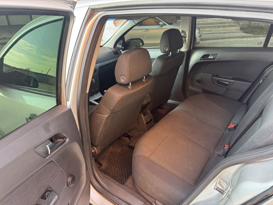 Opel Astra H| 1.6 бензин| 2006 рік