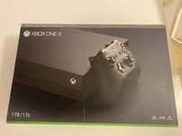 Xbox One X 1TB + 2 pady + GTA V | Stan bardzo dobry