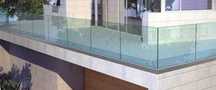 Balustrady szklane zewnetrzne caloszklane balkonowe tarasowe antresola