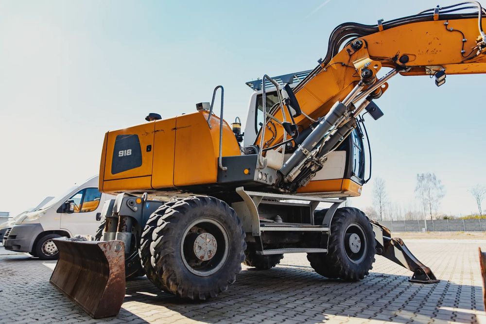 Liebherr A 918  2850 h