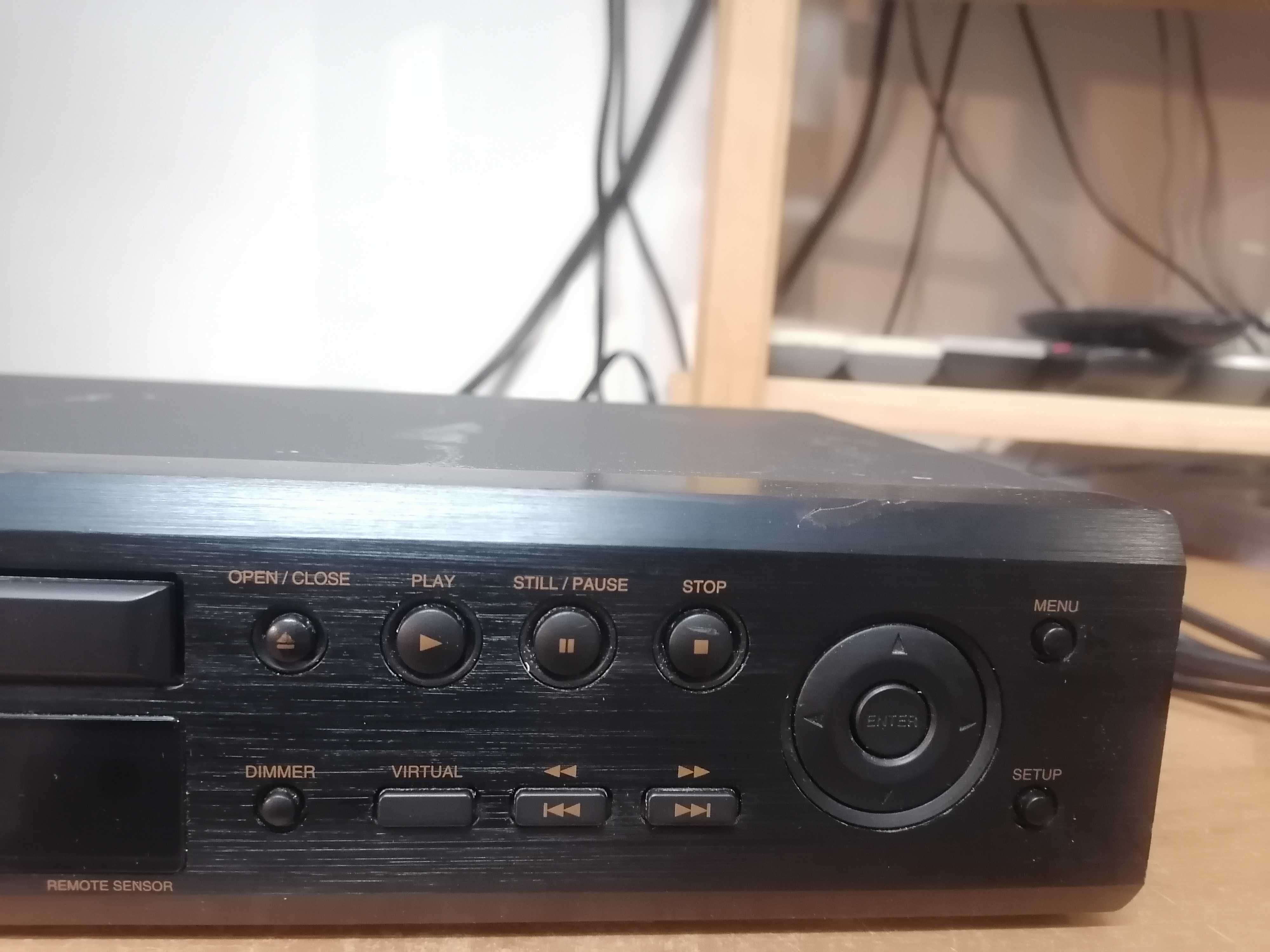 Odtwarzacz CD/DVD Denon DVD-700