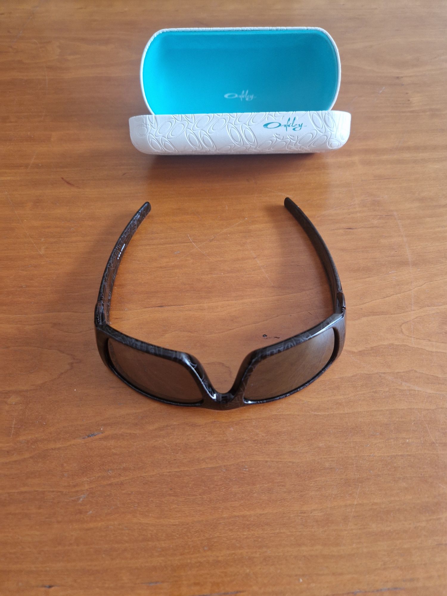 Óculos de sol "Oakley Fuel Cell", Made in USA