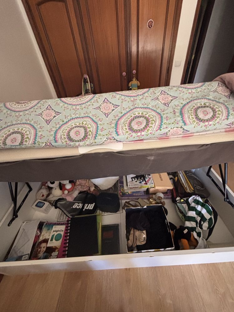 Cama de solteiro