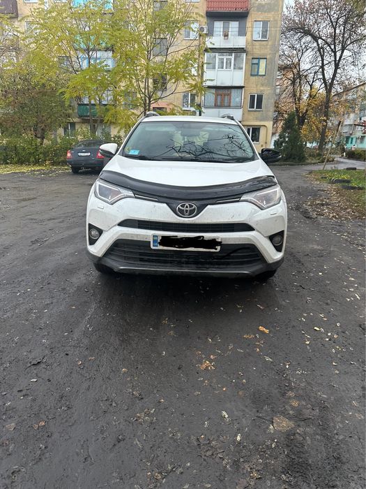 Toyota rav 4 2017г.