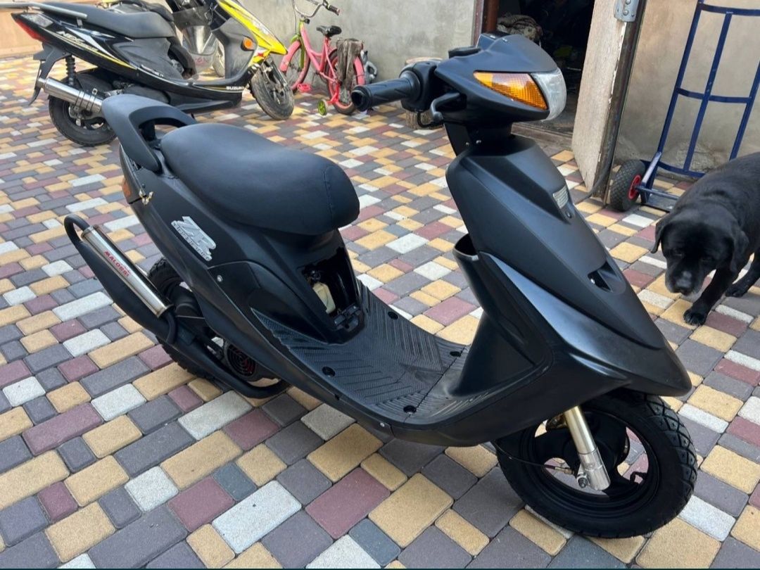 продам ямаху jog zr