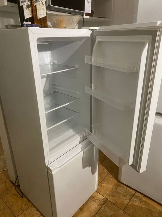Frigorífico semi novo