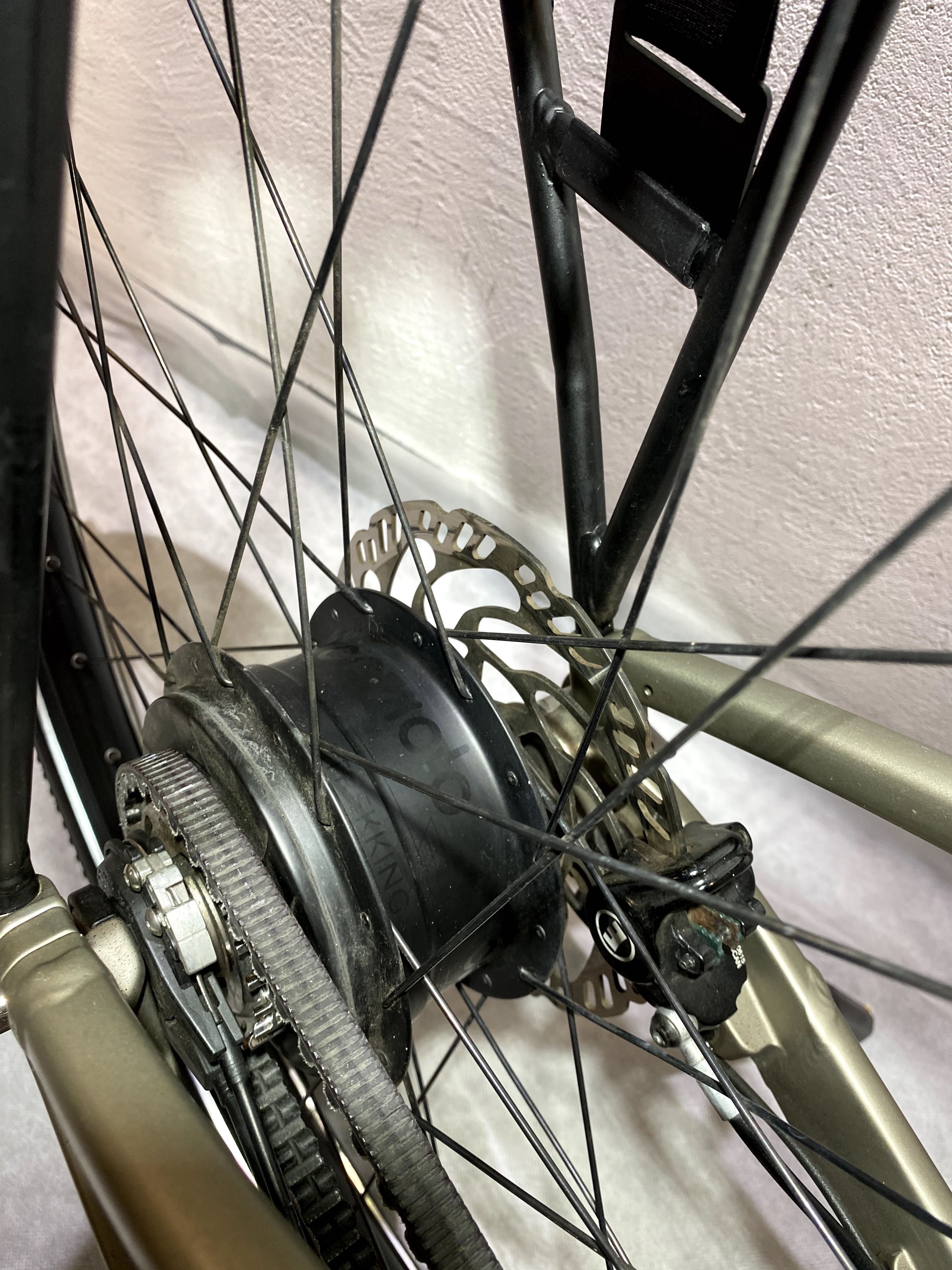 Canyon Precede: ON CF 7 ST, BOSCH Performance, Nuvinci, pasek-carbon.