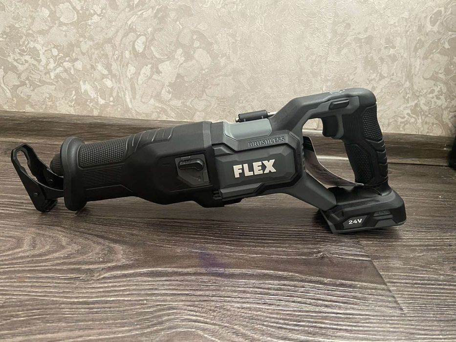 FLEX FX2271-Z 24V Li-Ion Brushless Cordless Reciprocating Saw