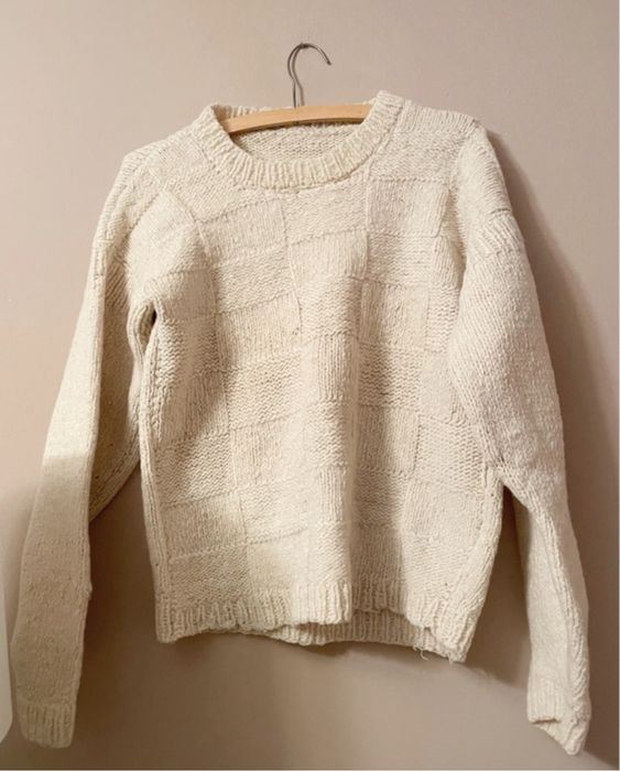 Welniany sweter ecru handmade vintage retro