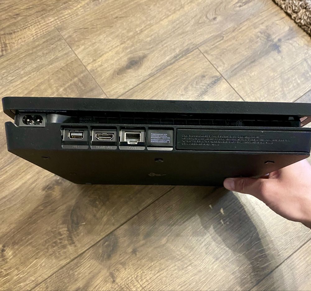 Sony PlayStation 4 Slim 500gb + комплект
