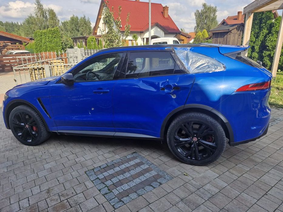 Jaguar F-Pace F Pace SVR uszkodzony krajowy 550 KM