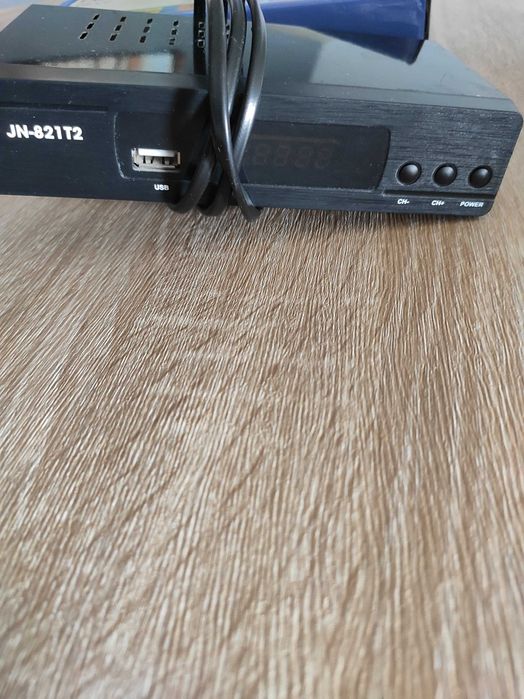 Dekoder telewizji naziemnej DVB T2 HEVC