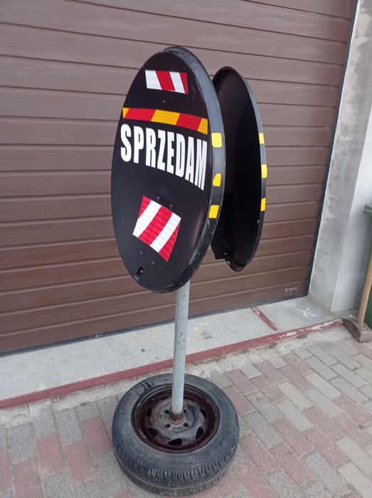 Reklama wolnostojaca