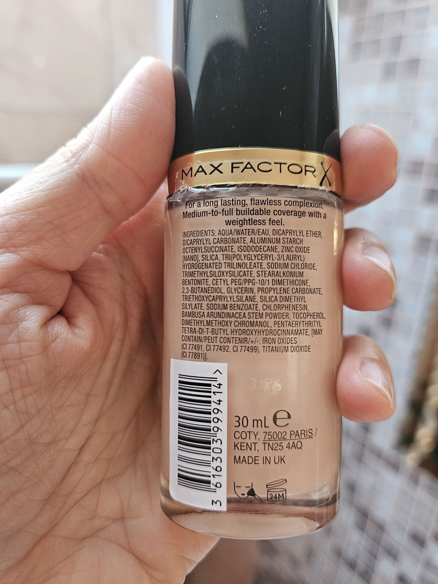 Podkład i korektor Max Factor Facefinity  3in1 odcień N32 i N1